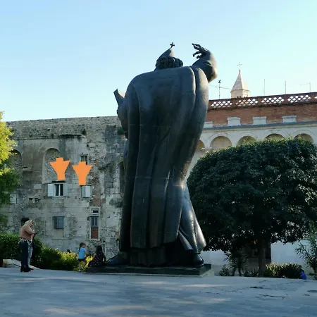 بيت ضيافة Palace 3*