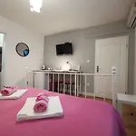 Palace Inn Rooms 3*